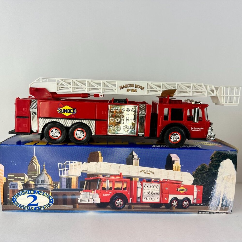 Sunoco Areal Tower 13"  Fire Truck Lights & Sound 1995 Model